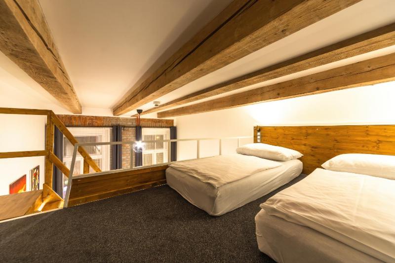 S42 Hotel Prague - image 6