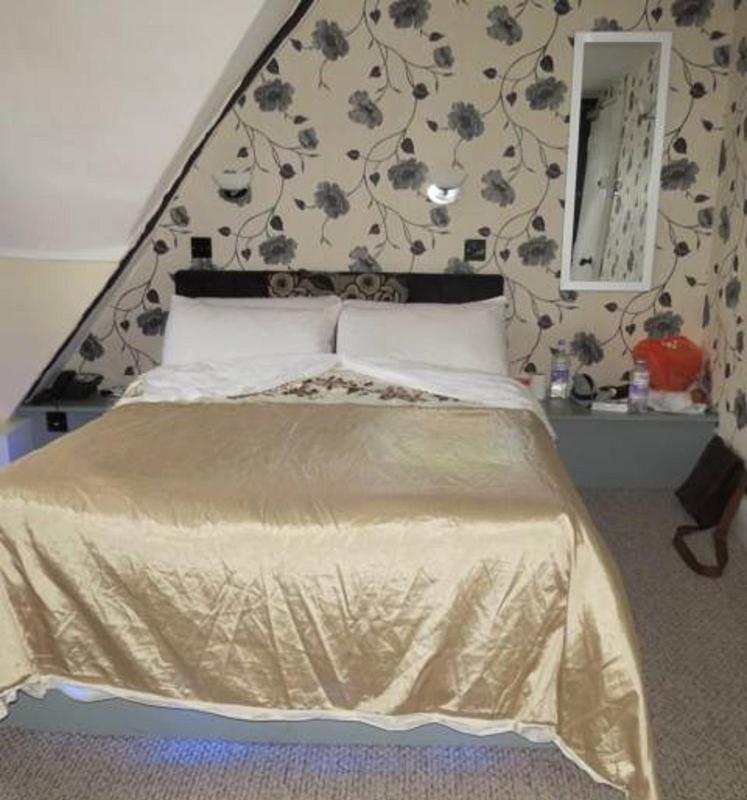 Double Room 9 image 3
