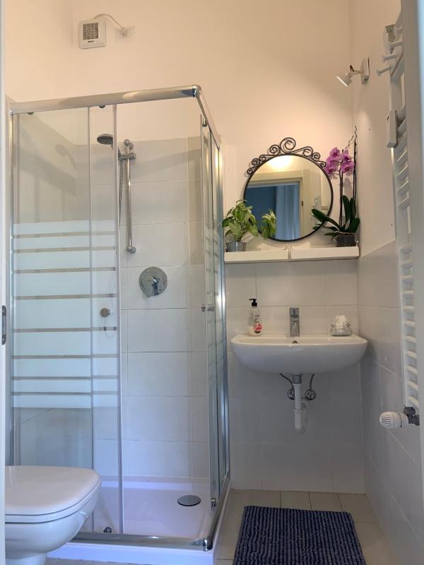 Double or Twin Room with Private External Bathroom image 1