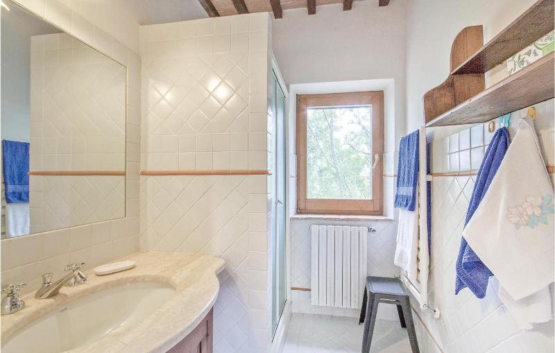 Three-Bedroom Holiday Home  image 4