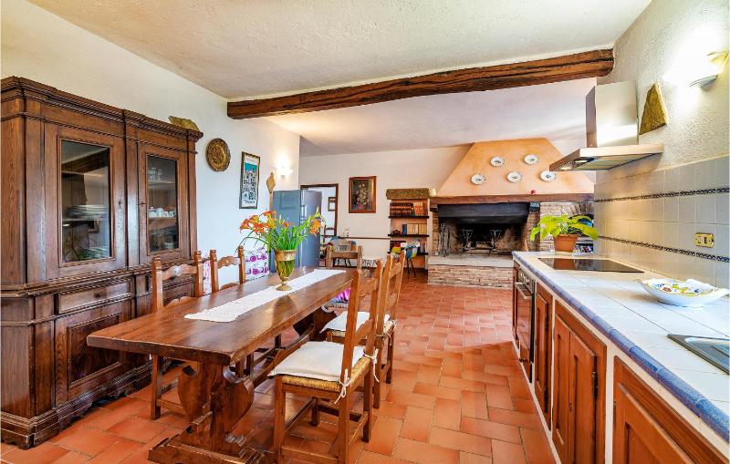 Amazing Apartment In Cortona Ar - image 7