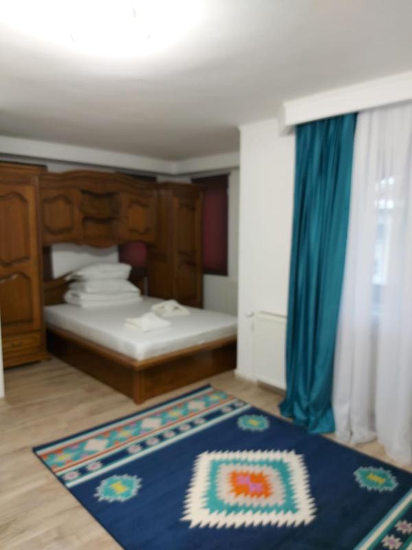 Standard Double Room with Private Bathroom image 3