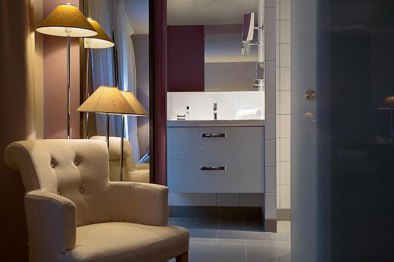 Comfort Double Room image 3