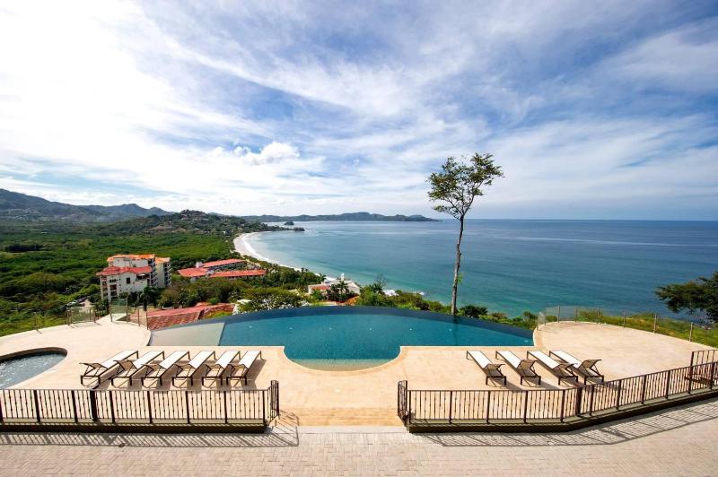 360 Splendor 104A-Ocean View 2 Br Condo-Breakfast Included! Images