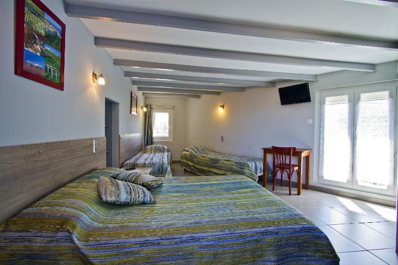 Comfort Family Room image 4