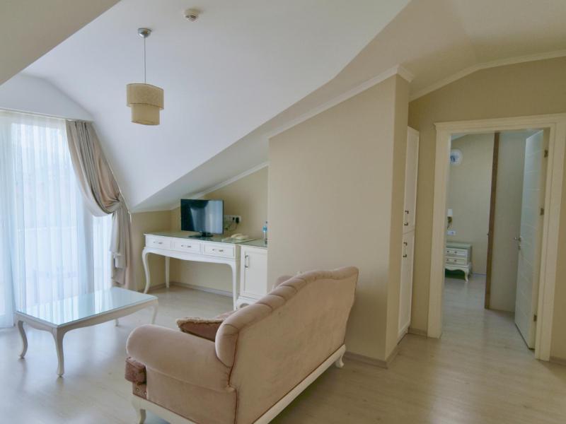 Two-Bedroom Suite image 4