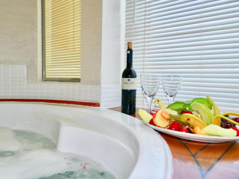 Double Room with Spa Bath image 4