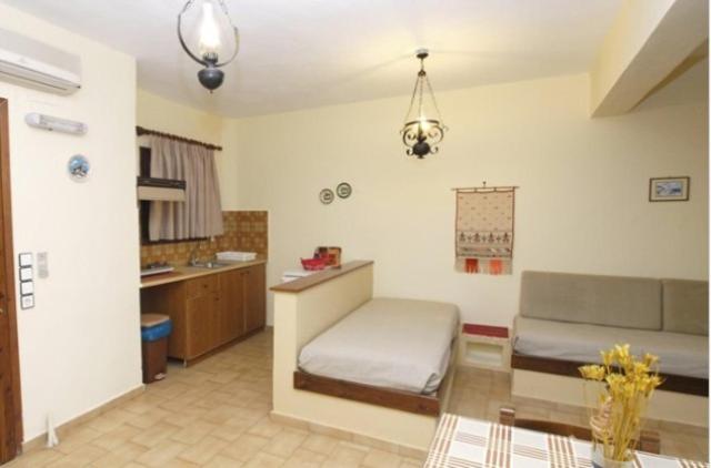 Asterion Apartments - image 7