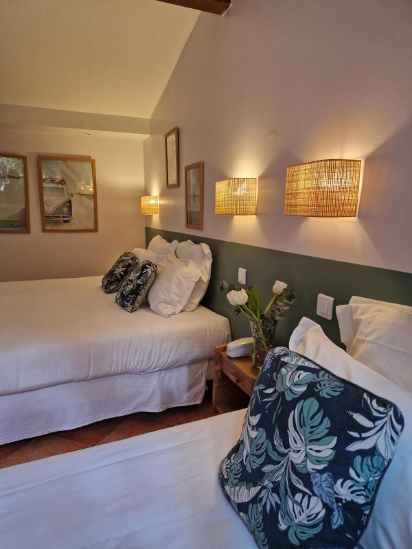 Family Room image 2