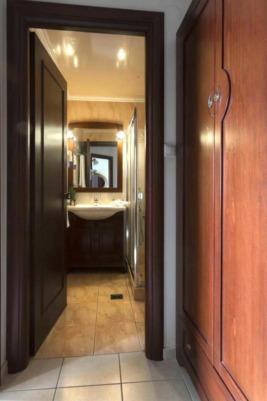 Suite with Sea View image 2