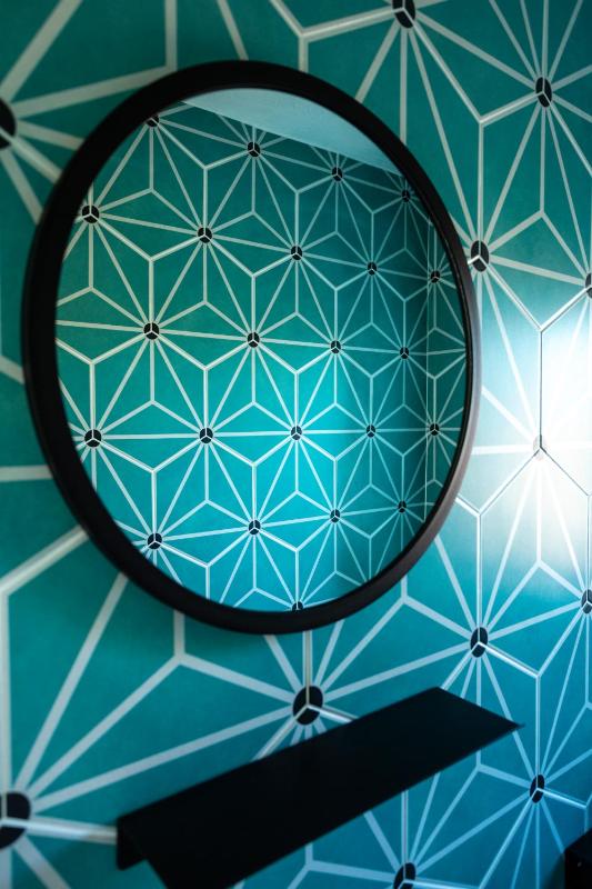 Double Room with Balcony image 3