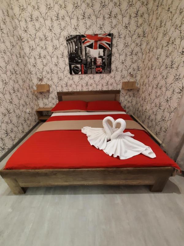 Double Room with Private Bathroom image 1