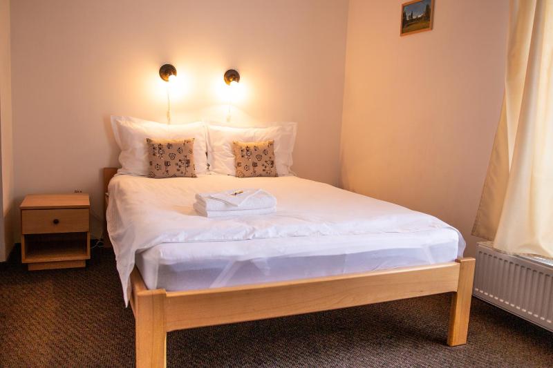 Budget Double Room image 3
