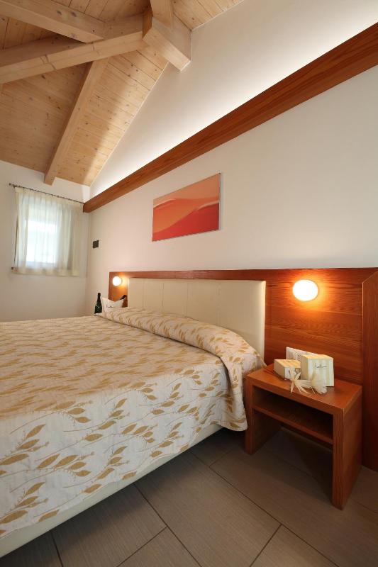 Family Room image 2