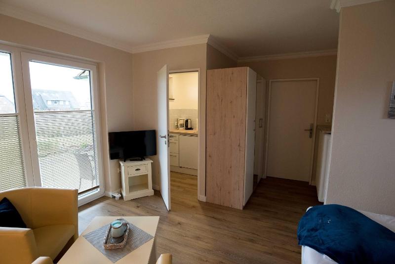 Twin Room - Disability Access image 4