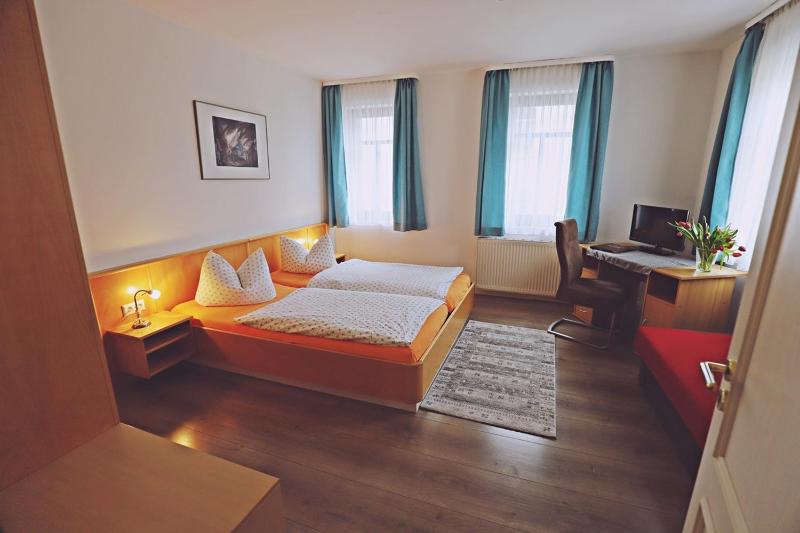 Triple Room image 4