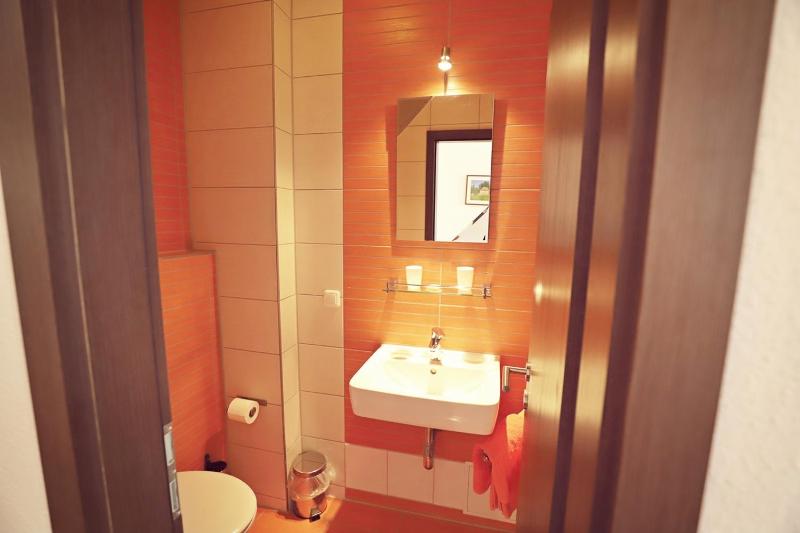 Double Room image 3