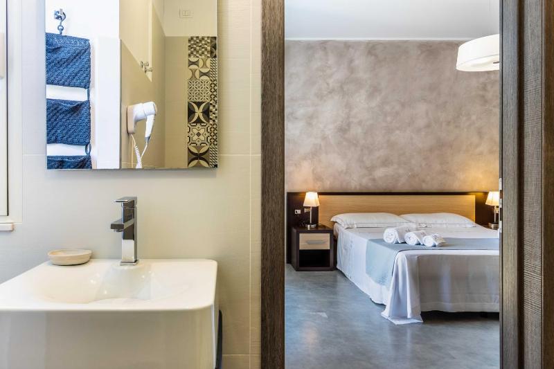 Marricriu BeB Rooms and Pool Avola - image 11