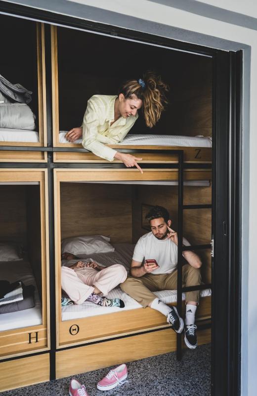 Single Bed in 8-Bed Mixed Dormitory Room image 2