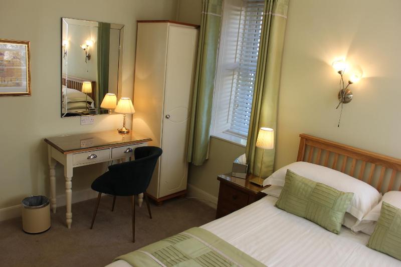 Trafalgar House - image 25