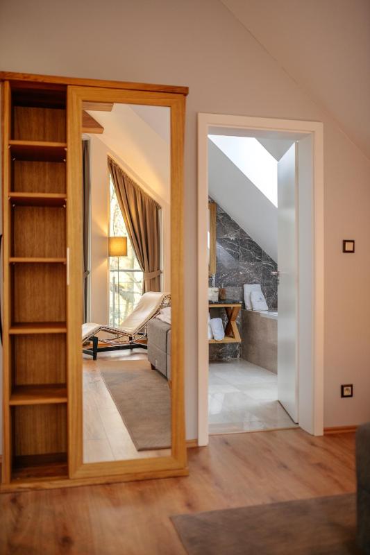 Double Room with Balcony image 1