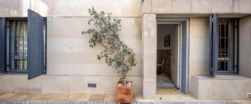 Amazing studio in the old city - image 3