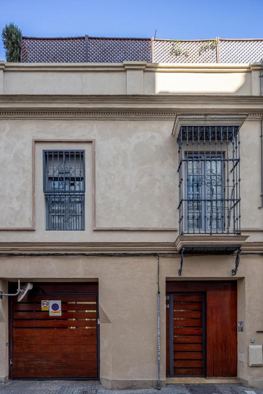 Amazing studio in the old city - image 11