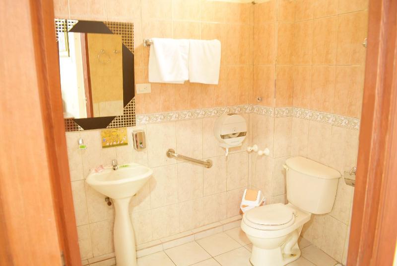 Hostal Galápagos - Guayaquil - image 12