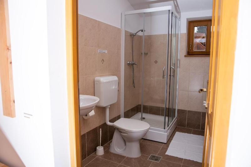 Triple Room with Balcony image 3