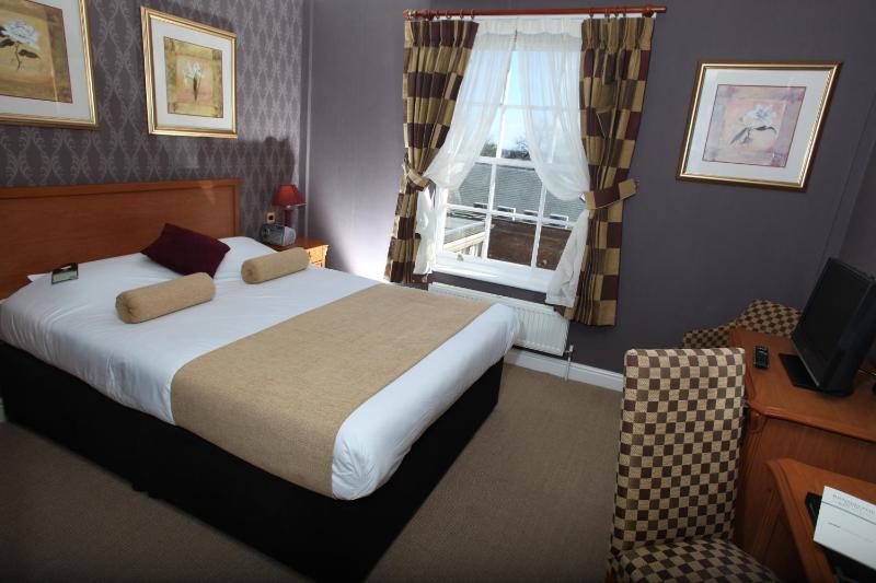 Standard Double Room image 2