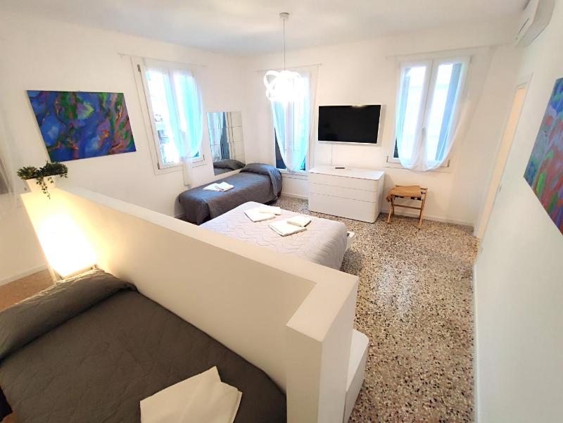 Apartment image 3
