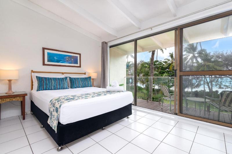 Seascape Holidays at Beachfront Terraces - image 22