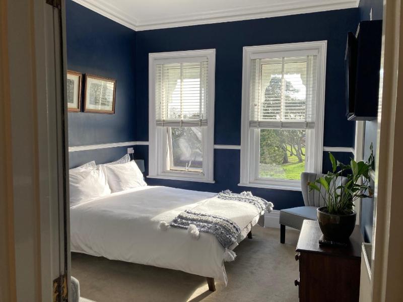 King Room with Sea View image 4