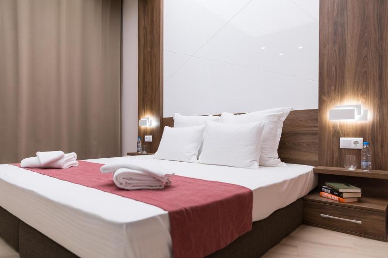 Standard Double Room image 4