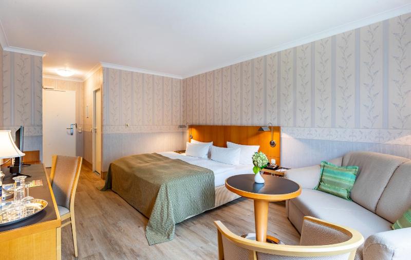 Standard Single Room image 3