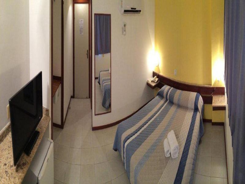 Double Room image 2