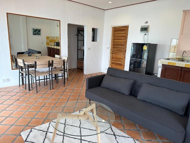 Bangrak Pier Bungalow - image 33