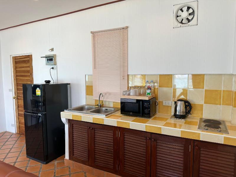 Bangrak Pier Bungalow - image 14