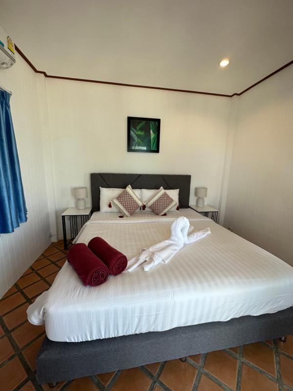 Bangrak Pier Bungalow - image 46