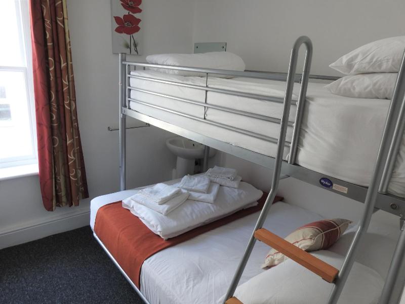 Backpackers Blackpool Hotel & Suites - image 19