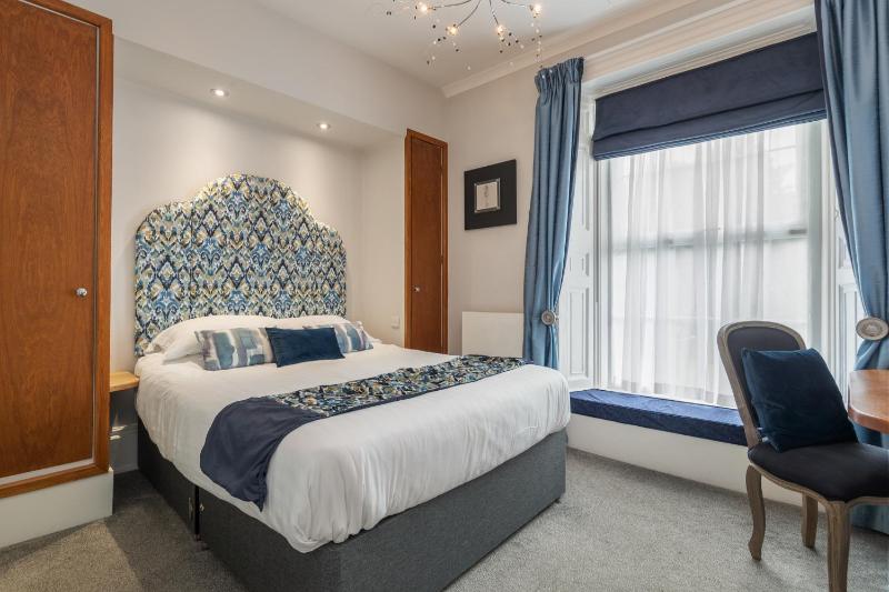 Superior Double Room image 1