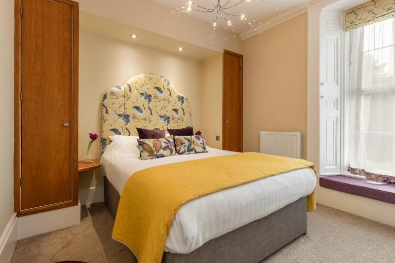 Superior Double Room image 4