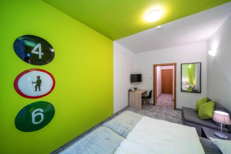 Double Room image 2