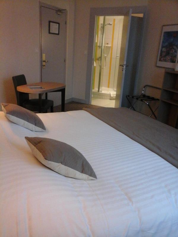 Hotel Carmin - image 29