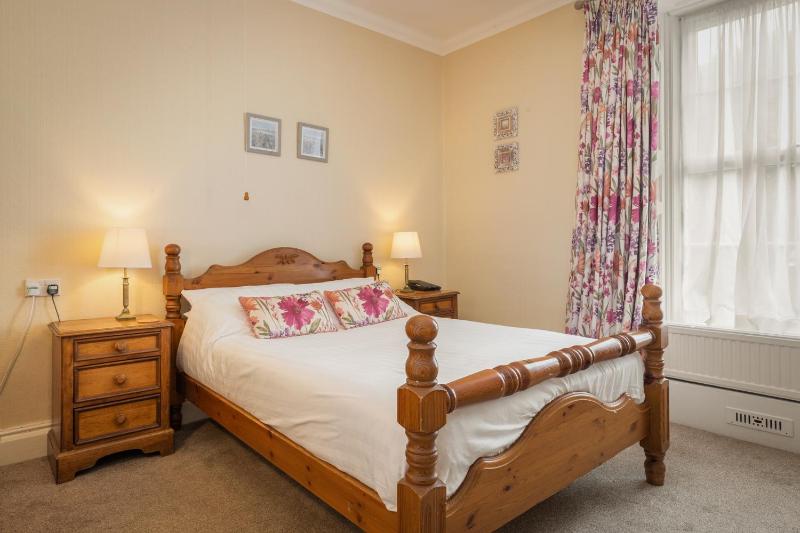 Standard Double Room image 4