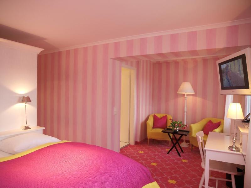 Design Double Room image 1