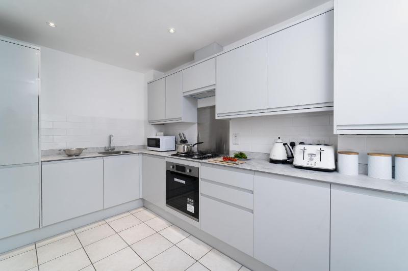 Two-Bedroom House image 2