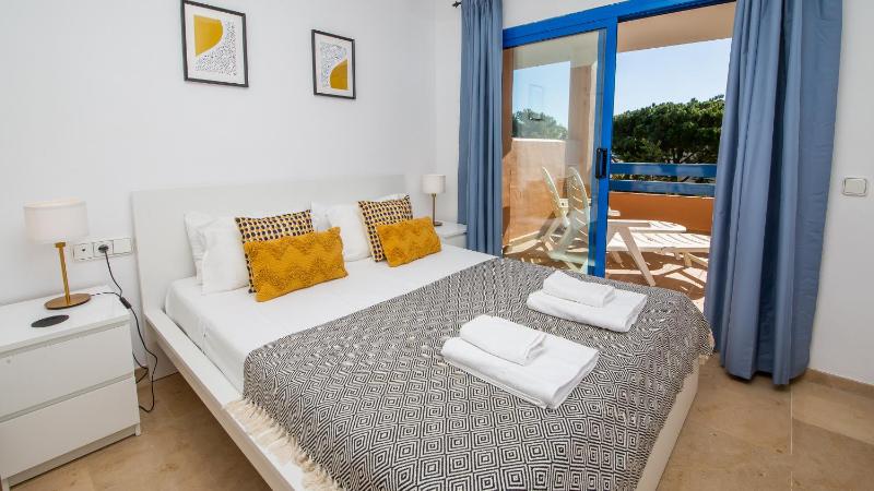 Duquesa Suites 206 - image 33
