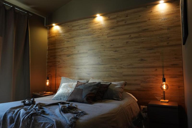 King Room image 3