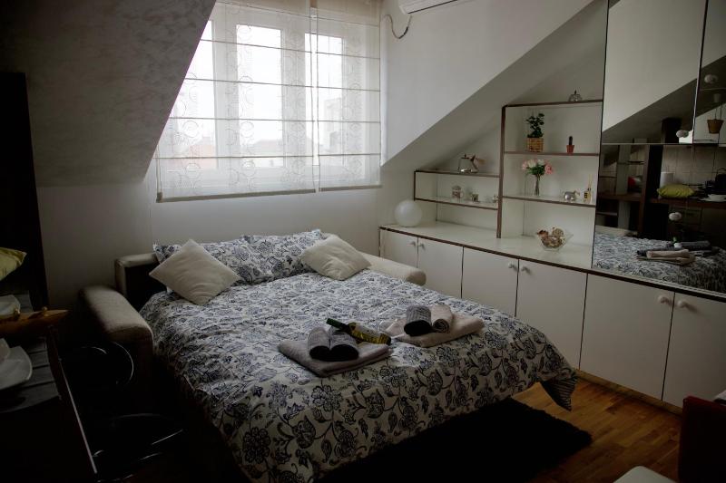 TRIANGLE CITY Apartment 1 - image 6
